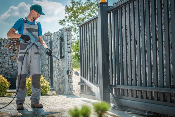 Best Fence Cleaning  in Ipswich, SD